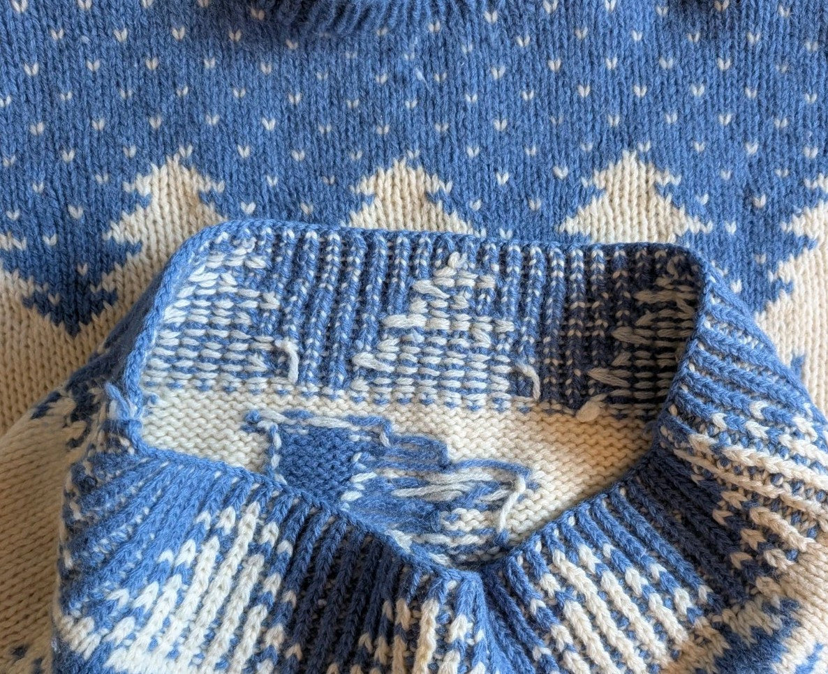 Vintage Woolrich Women's Blue Deer Wool Sweater – Size XL